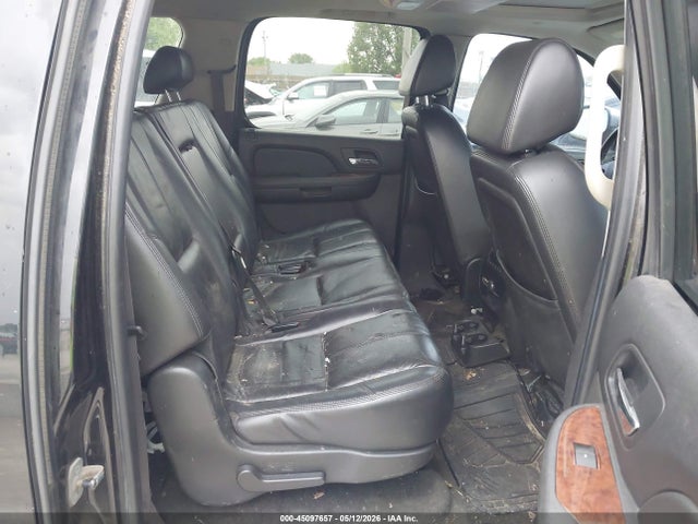 45097657 :رقم المزاد ، 3GNFK16307G313686 vin ، 2007 Chevrolet Suburban 1500 Lt مزاد بيع