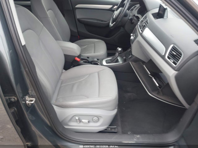 2016 Audi Q3 2.0t Premium Plus მანქანა იყიდება აუქციონზე, vin: WA1EFCFS4GR022520, აუქციონის ნომერი: 45097682