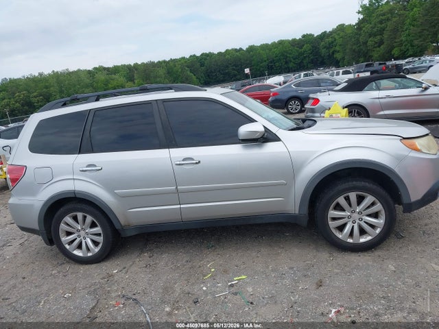 45097685 :رقم المزاد ، JF2SHADC6BG767505 vin ، 2011 Subaru Forester 2.5x Premium مزاد بيع