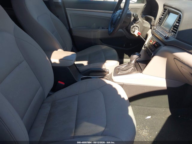 45097694 :رقم المزاد ، 5NPD84LF6JH288192 vin ، 2018 Hyundai Elantra Sel مزاد بيع