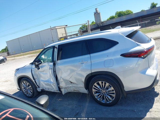 2026 Toyota Highlander Platinum მანქანა იყიდება აუქციონზე, vin: 5TDKDRBH1TS600368, აუქციონის ნომერი: 45097696