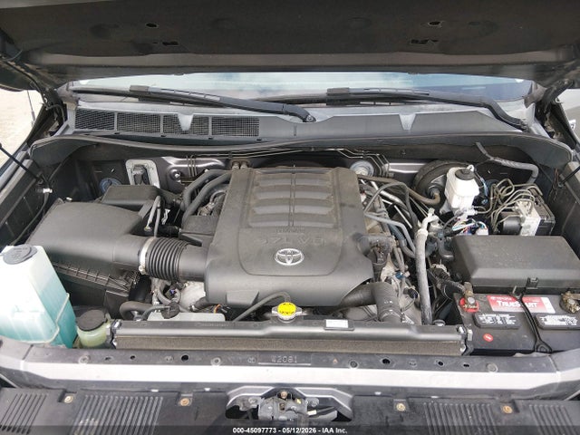 5TFRY5F18HX220583 Toyota Tundra Sr5 5.7l V8