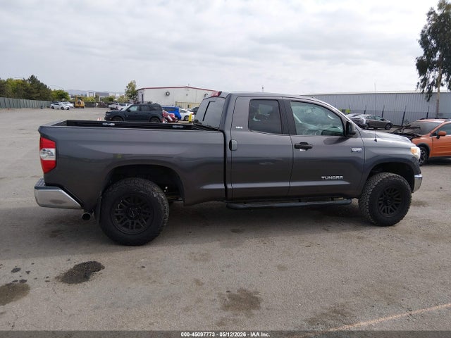 5TFRY5F18HX220583 Toyota Tundra Sr5 5.7l V8