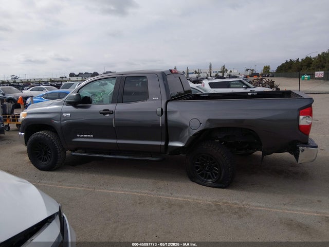 5TFRY5F18HX220583 Toyota Tundra Sr5 5.7l V8