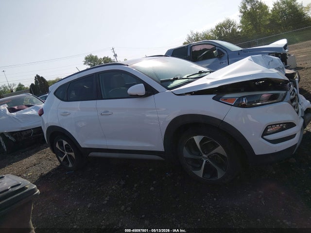 Aukcja sprzedaży 2017 Hyundai Tucson Value, vin: KM8J3CA29HU572794, numer aukcji: 45097801