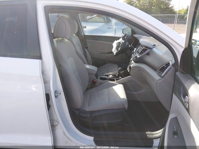 Aukcja sprzedaży 2017 Hyundai Tucson Value, vin: KM8J3CA29HU572794, numer aukcji: 45097801