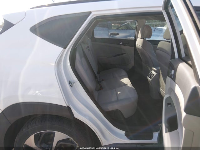 Aukcja sprzedaży 2017 Hyundai Tucson Value, vin: KM8J3CA29HU572794, numer aukcji: 45097801