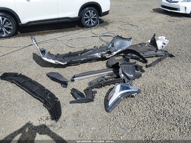 Subaru Forester Limited 2024 JF2SKAKC0RH497731 Image 12