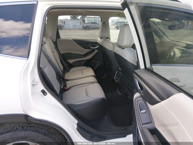 Subaru Forester Limited 2024 JF2SKAKC0RH497731 Image 8