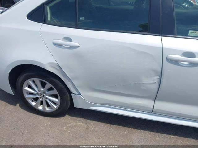 Auction sale of the 2024 Toyota Corolla Hybrid Le, vin: JTDBCMFE6RJ030492, lot number: 45097844