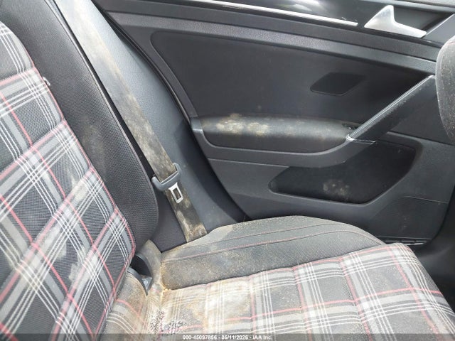 2015 Volkswagen Golf Gti 2.0t S 4-door მანქანა იყიდება აუქციონზე, vin: 3VW4T7AU0FM064478, აუქციონის ნომერი: 45097856