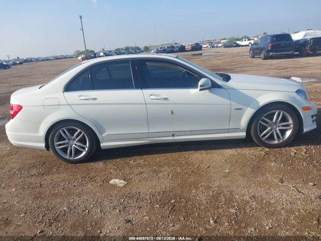 45097873 :رقم المزاد ، WDDGF4HB6CA609284 vin ، 2012 Mercedes-benz C 250 Luxury/sport مزاد بيع