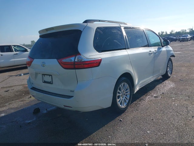 Продаж на аукціоні авто 2017 Toyota Sienna Xle 8 Passenger, vin: 5TDYZ3DC6HS773207, номер лоту: 45097882