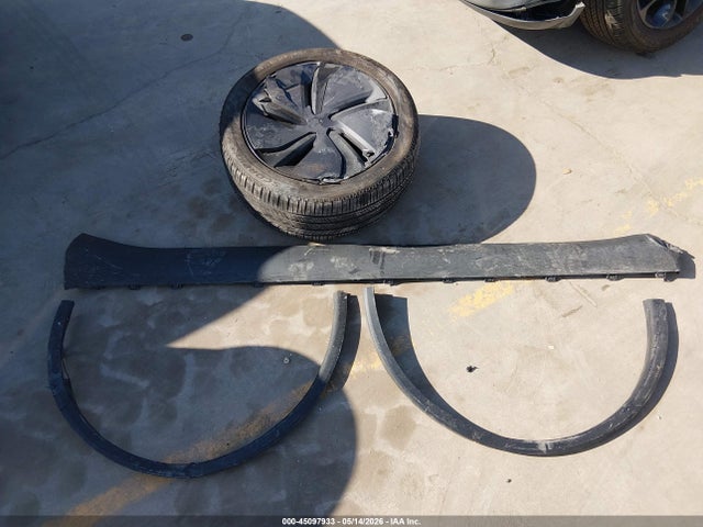 45097933 :رقم المزاد ، 7SAYGDED5TA442845 vin ، 2026 Tesla Model Y Premium Rear-wheel Drive/rear-wheel Drive مزاد بيع
