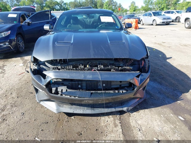 45097937 :رقم المزاد ، 1FA6P8CF1J5127421 vin ، 2018 Ford Mustang Gt مزاد بيع