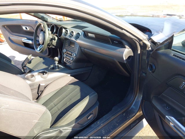 45097937 :رقم المزاد ، 1FA6P8CF1J5127421 vin ، 2018 Ford Mustang Gt مزاد بيع