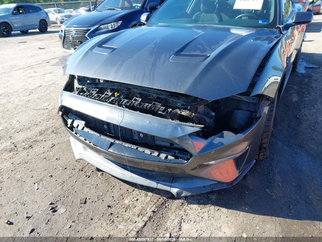 45097937 :رقم المزاد ، 1FA6P8CF1J5127421 vin ، 2018 Ford Mustang Gt مزاد بيع