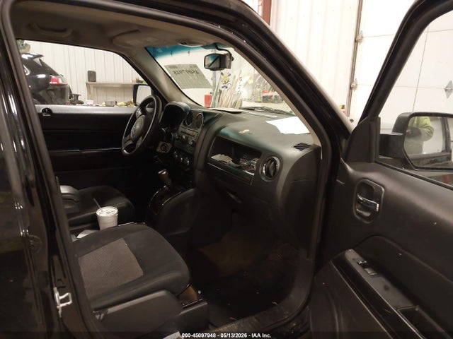 2016 Jeep Patriot Sport მანქანა იყიდება აუქციონზე, vin: 1C4NJPBAXGD688271, აუქციონის ნომერი: 45097948
