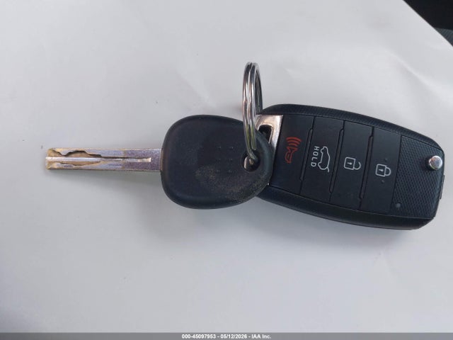 KIA Soul 2016 KNDJN2A29G7359818 Image 11