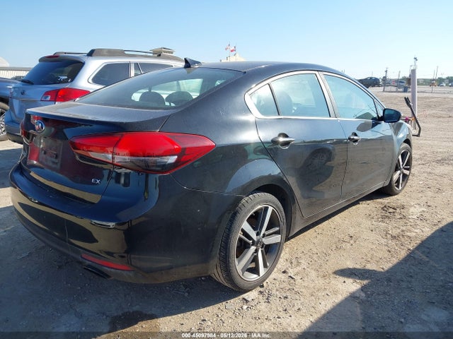 3KPFL4A81JE232225 KIA FORTE EX