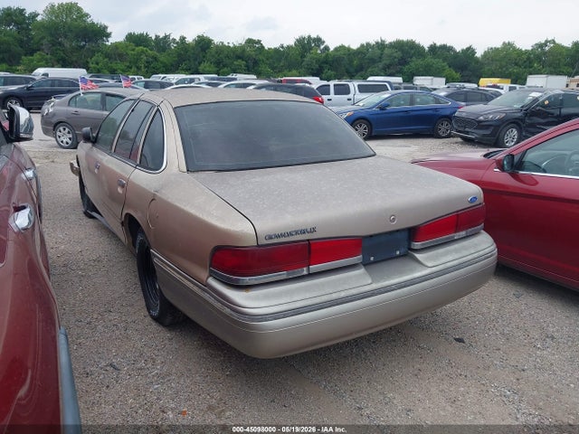 Продаж на аукціоні авто 1996 Ford Crown Victoria Police Interceptor, vin: 2FALP71WXTX156935, номер лоту: 45098000