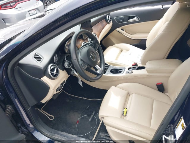 WDCTG4EB1HJ305713 Mercedes-Benz GLA 250