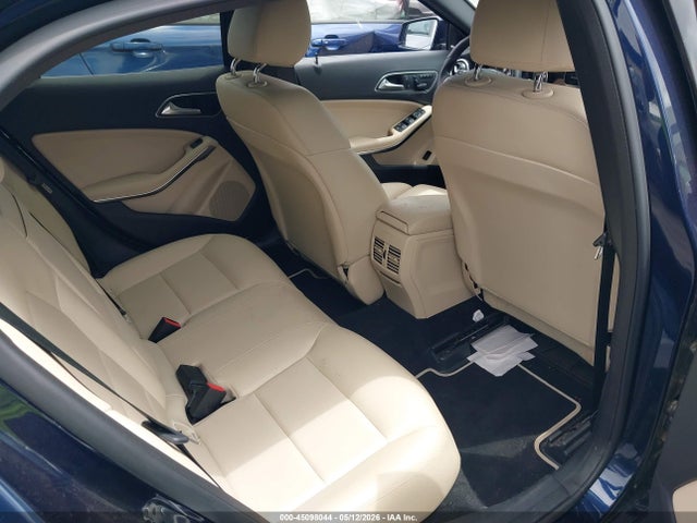 WDCTG4EB1HJ305713 Mercedes-Benz GLA 250