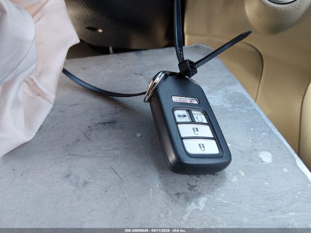 45098049 :رقم المزاد ، 1HGCR3F90GA027568 vin ، 2016 Honda Accord Touring مزاد بيع