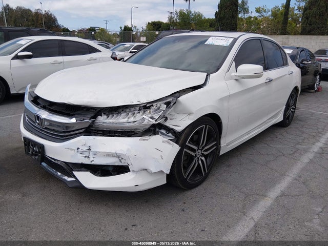 45098049 :رقم المزاد ، 1HGCR3F90GA027568 vin ، 2016 Honda Accord Touring مزاد بيع