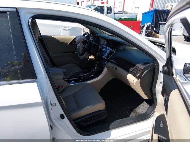 45098049 :رقم المزاد ، 1HGCR3F90GA027568 vin ، 2016 Honda Accord Touring مزاد بيع