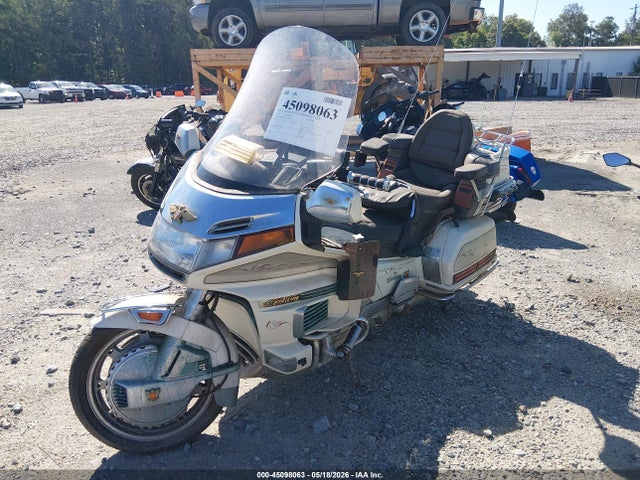1990 Honda Gl1500 Se მანქანა იყიდება აუქციონზე, vin: 1HFSC2235LA200606, აუქციონის ნომერი: 45098063