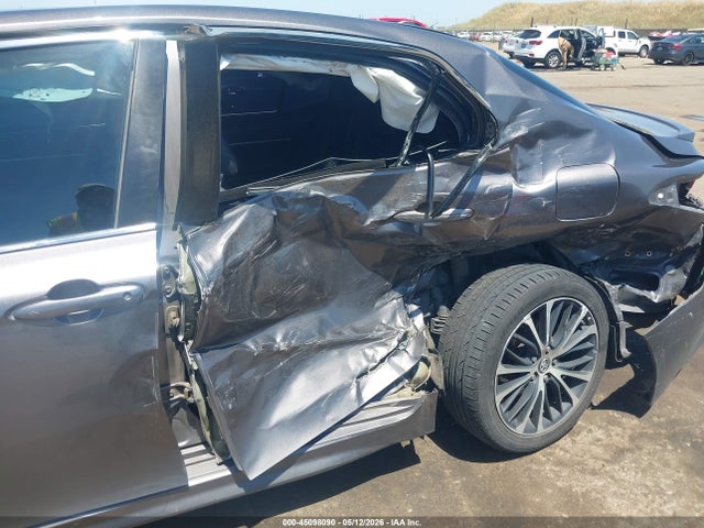 45098090 :رقم المزاد ، 4T1B21HK7KU014404 vin ، 2019 Toyota Camry Hybrid Se مزاد بيع