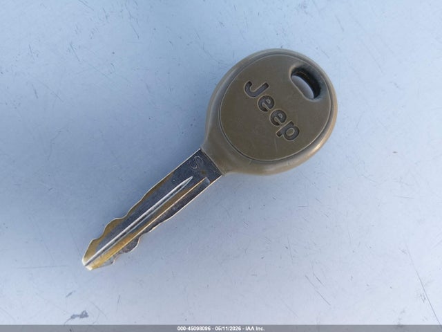 45098096 :رقم المزاد ، 1C4NJPBA4GD561368 vin ، 2016 Jeep Patriot Sport مزاد بيع