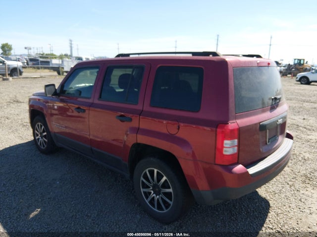 45098096 :رقم المزاد ، 1C4NJPBA4GD561368 vin ، 2016 Jeep Patriot Sport مزاد بيع
