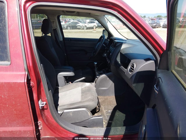 45098096 :رقم المزاد ، 1C4NJPBA4GD561368 vin ، 2016 Jeep Patriot Sport مزاد بيع