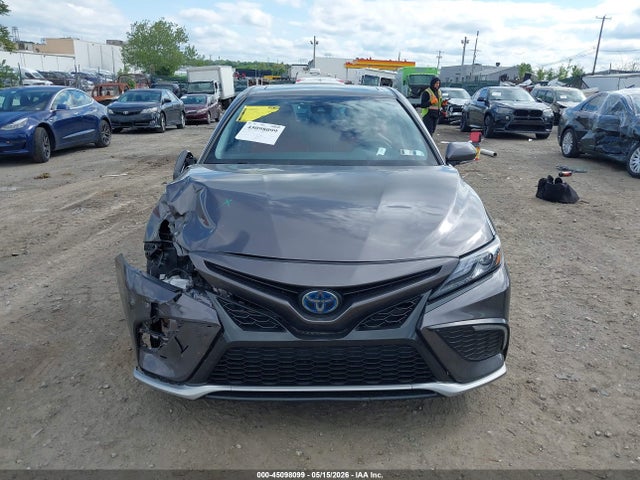 Продаж на аукціоні авто 2022 Toyota Camry Xse Hybrid, vin: 4T1K31AK7NU582325, номер лоту: 45098099
