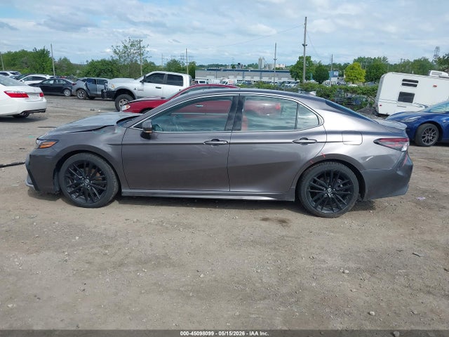 Продаж на аукціоні авто 2022 Toyota Camry Xse Hybrid, vin: 4T1K31AK7NU582325, номер лоту: 45098099