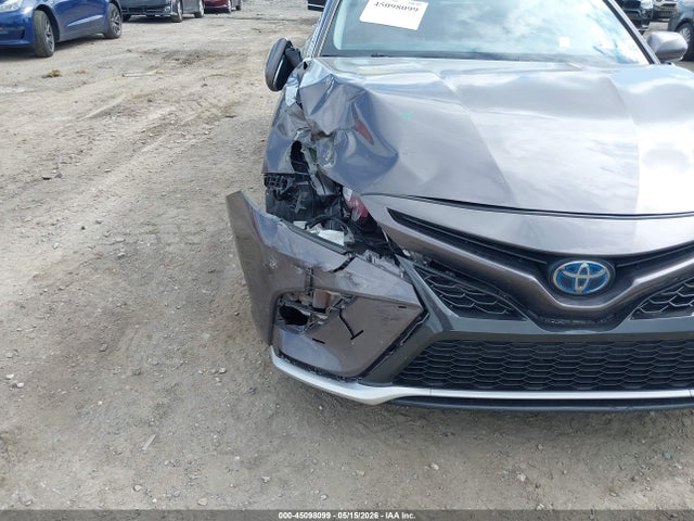 Продаж на аукціоні авто 2022 Toyota Camry Xse Hybrid, vin: 4T1K31AK7NU582325, номер лоту: 45098099
