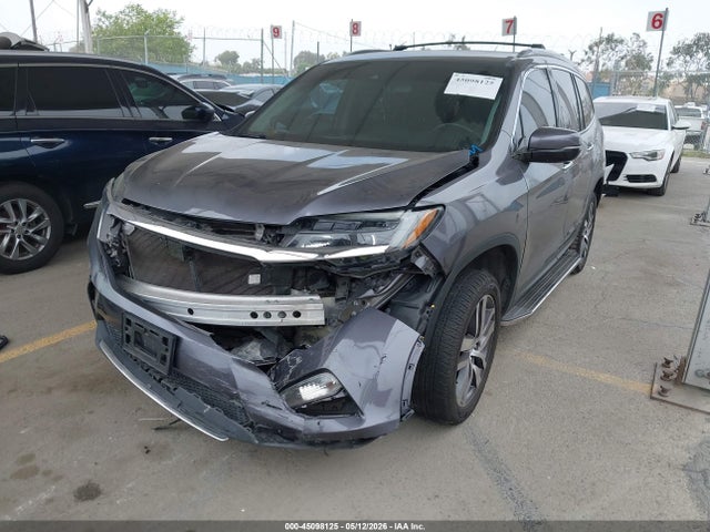 Honda Pilot Touring 2018 5FNYF5H93JB030145 Image 2