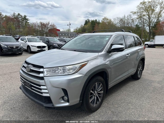 Продаж на аукціоні авто 2017 Toyota Highlander Xle, vin: 5TDJZRFH4HS381579, номер лоту: 45098152