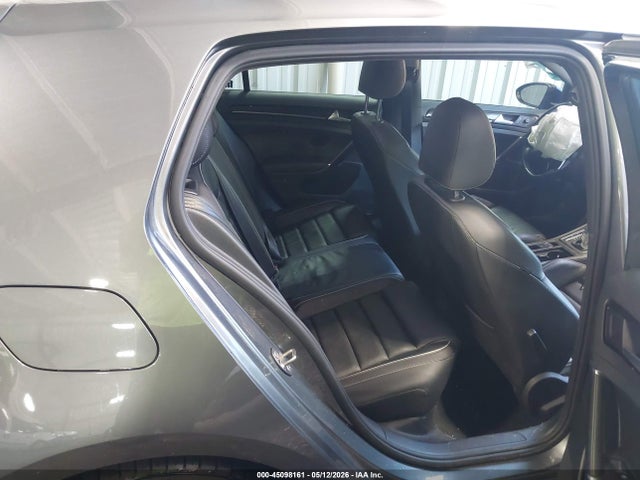 45098161 :رقم المزاد ، WVWVF7AU8JW177604 vin ، 2018 Volkswagen Golf R 2.0t W/dcc   Navigation مزاد بيع