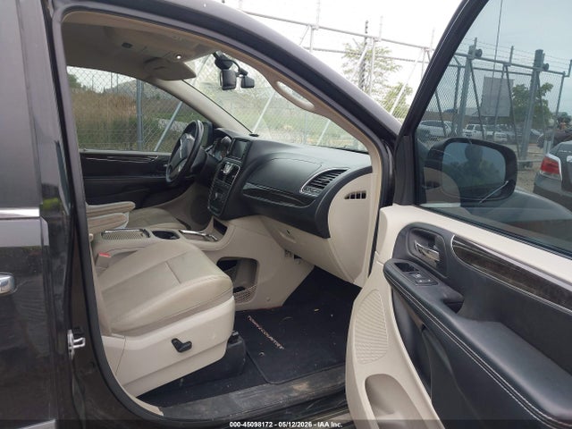 2015 Chrysler Town & Country Touring-l მანქანა იყიდება აუქციონზე, vin: 2C4RC1CG1FR573405, აუქციონის ნომერი: 45098172