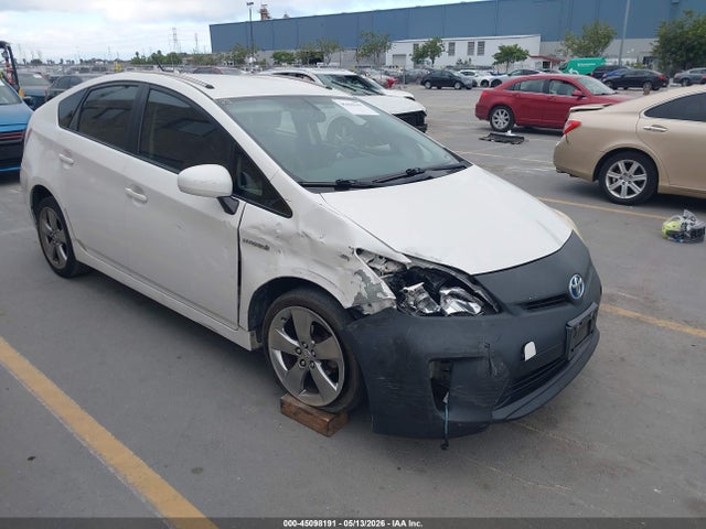 2013 Toyota Prius Three Se მანქანა იყიდება აუქციონზე, vin: JTDKN3DU9D5625028, აუქციონის ნომერი: 45098191
