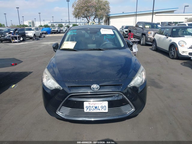 3MYDLBYV9JY307115 Toyota YARIS IA