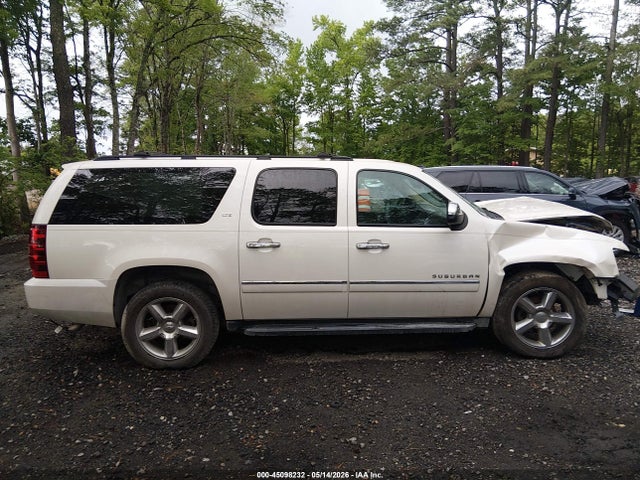 Продаж на аукціоні авто 2014 Chevrolet Suburban 1500 Ltz, vin: 1GNSKKE70ER163620, номер лоту: 45098232