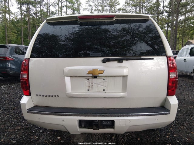 Продаж на аукціоні авто 2014 Chevrolet Suburban 1500 Ltz, vin: 1GNSKKE70ER163620, номер лоту: 45098232