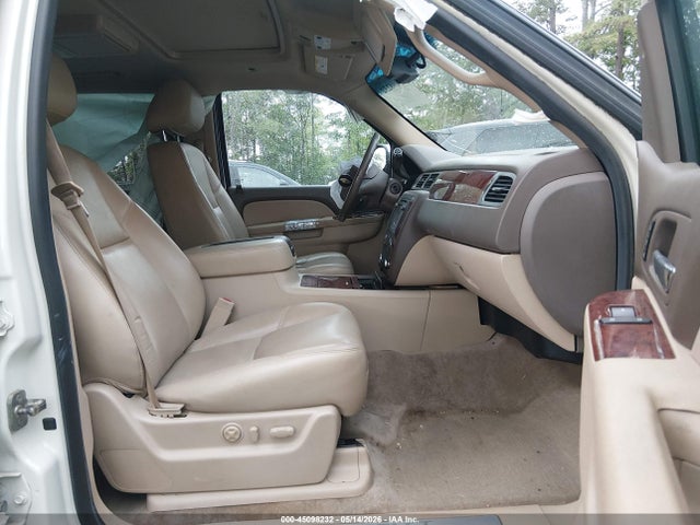 Продаж на аукціоні авто 2014 Chevrolet Suburban 1500 Ltz, vin: 1GNSKKE70ER163620, номер лоту: 45098232