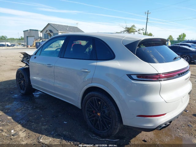 2025 Porsche Cayenne S მანქანა იყიდება აუქციონზე, vin: WP1AL2AY1SDA19856, აუქციონის ნომერი: 45098247