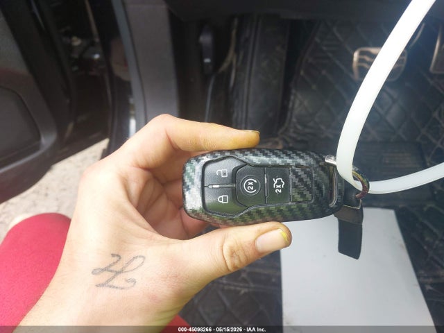 45098266 :رقم المزاد ، 3FA6P0D93GR372821 vin ، 2016 Ford Fusion Titanium مزاد بيع