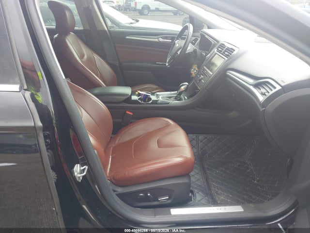 45098266 :رقم المزاد ، 3FA6P0D93GR372821 vin ، 2016 Ford Fusion Titanium مزاد بيع